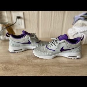 Women’s Nike Air Max Thea